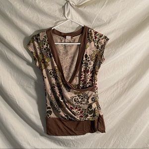 Women's "floral print" top